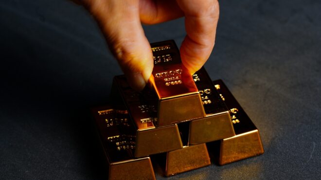 sell-off-στα-πολύτιμα-μέταλλα-πτώση-11-του-χρυσ-564052423