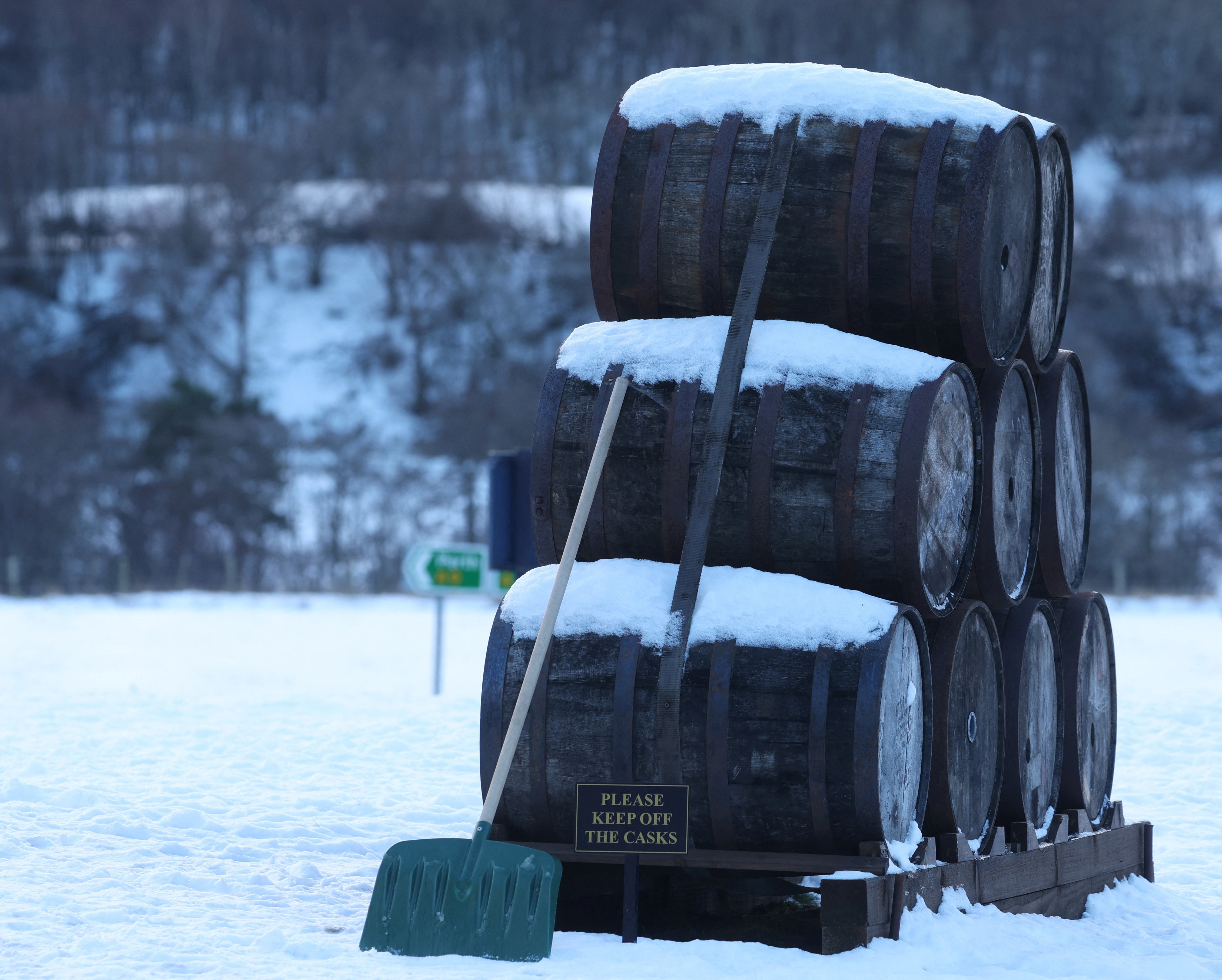 Κύμα ψύχους σαρώνει τη Δυτική Ευρώπη – Εικόνες από τα χιόνια και τον παγετό-5