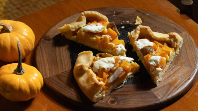 εύκολη-τάρτα-με-κολοκύθα-και-κάστανα-564018922