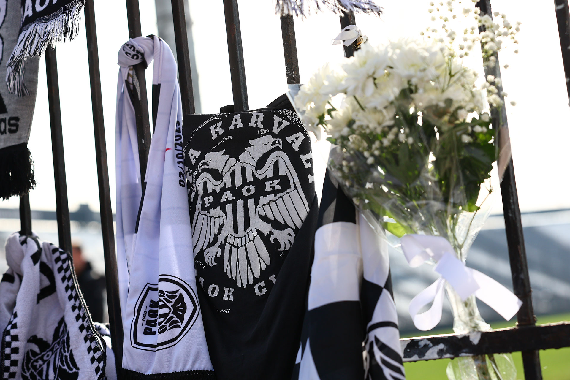 Δυστύχημα με οπαδούς του ΠΑΟΚ: Στο «Παπαγεωργίου» οι δύο τραυματίες – Το «τελευταίο αντίο» στην Τούμπα-4