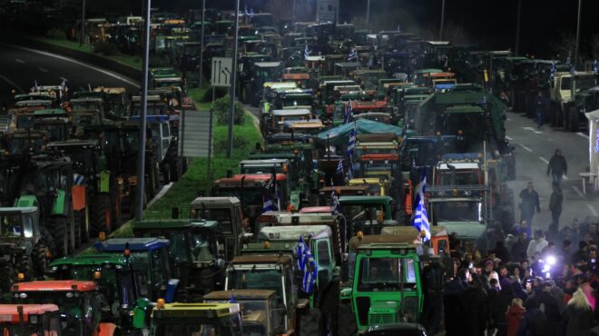 στη-βουλή-η-σύγκρουση-για-το-αγροτικό-564009502