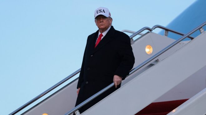 τραμπ-το-νατο-να-πει-στη-δανία-να-διώξε-564021088