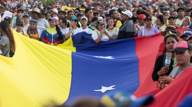 frenteriksen-nai-se-symfonia-me-tis-ipa-ochi-omos-me-parachorisi-tis-groilandias-564044086