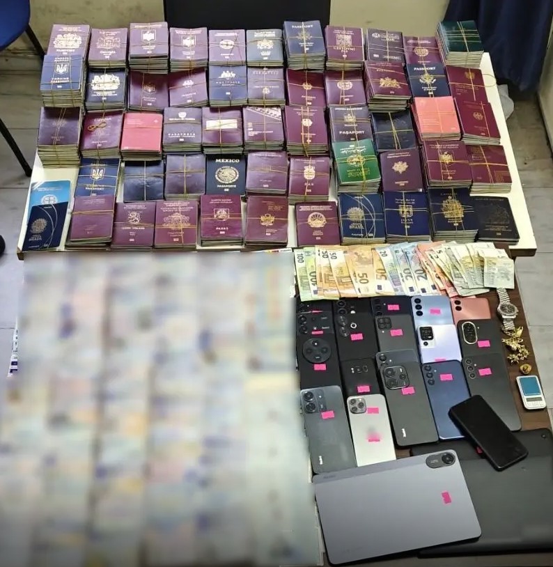 Εξαρθρώθηκε εγκληματική οργάνωση που διακινούσε κλεμμένα ταξιδιωτικά έγγραφα-1