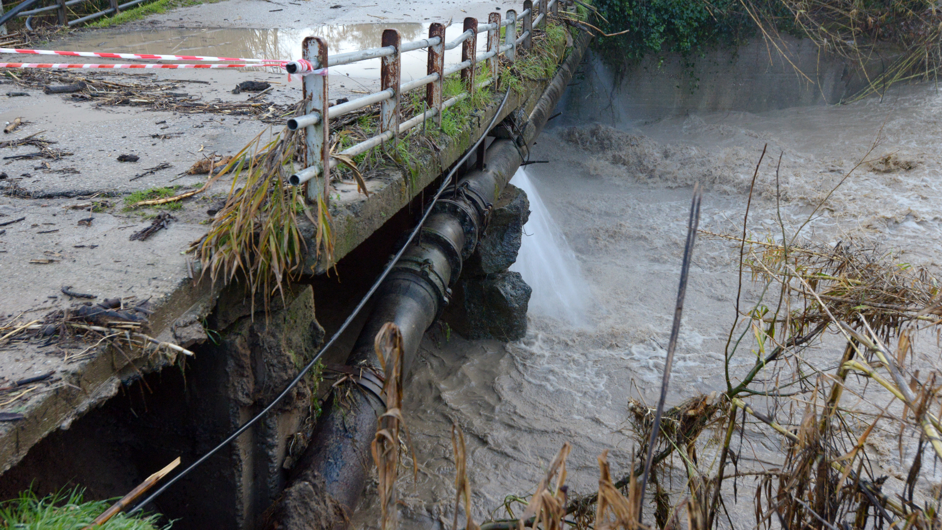 Κακοκαιρία: Σοβαρά προβλήματα από τις βροχοπτώσεις – Πώς θα εξελιχθούν τα φαινόμενα-4