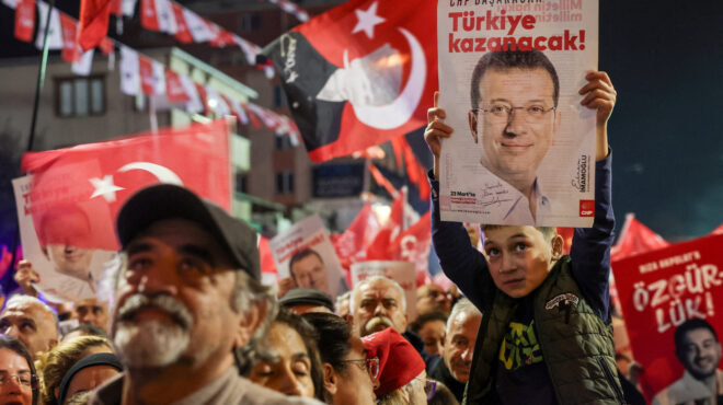 ιμάμογλου-η-τουρκική-εισαγγελία-ζητά-564060535