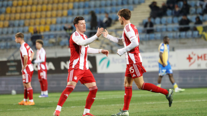 super-league-ανετη-νίκη-του-ολυμπιακού-στην-τρίπ-564060604