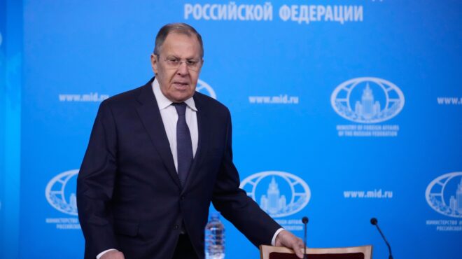 στο-σημείο-μηδέν-με-τη-μόσχα-564063112