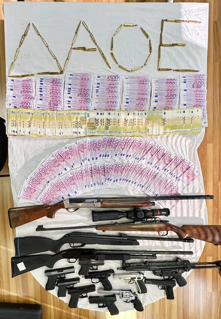 Πώς δρούσε το κύκλωμα με τα λαθραία τσιγάρα: Ο «Πούτιν», τα πολυτελή ακίνητα και ο ρόλος του αστυνομικού-1