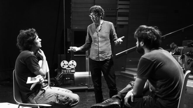 αντικρίζοντας-το-είδωλο-των-γονιών-μα-564099457