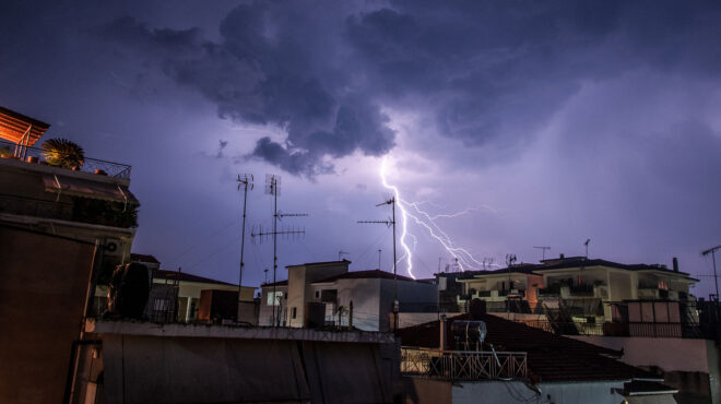 καιρός-ψυχρό-μέτωπο-φέρνει-καταιγίδε-564088762