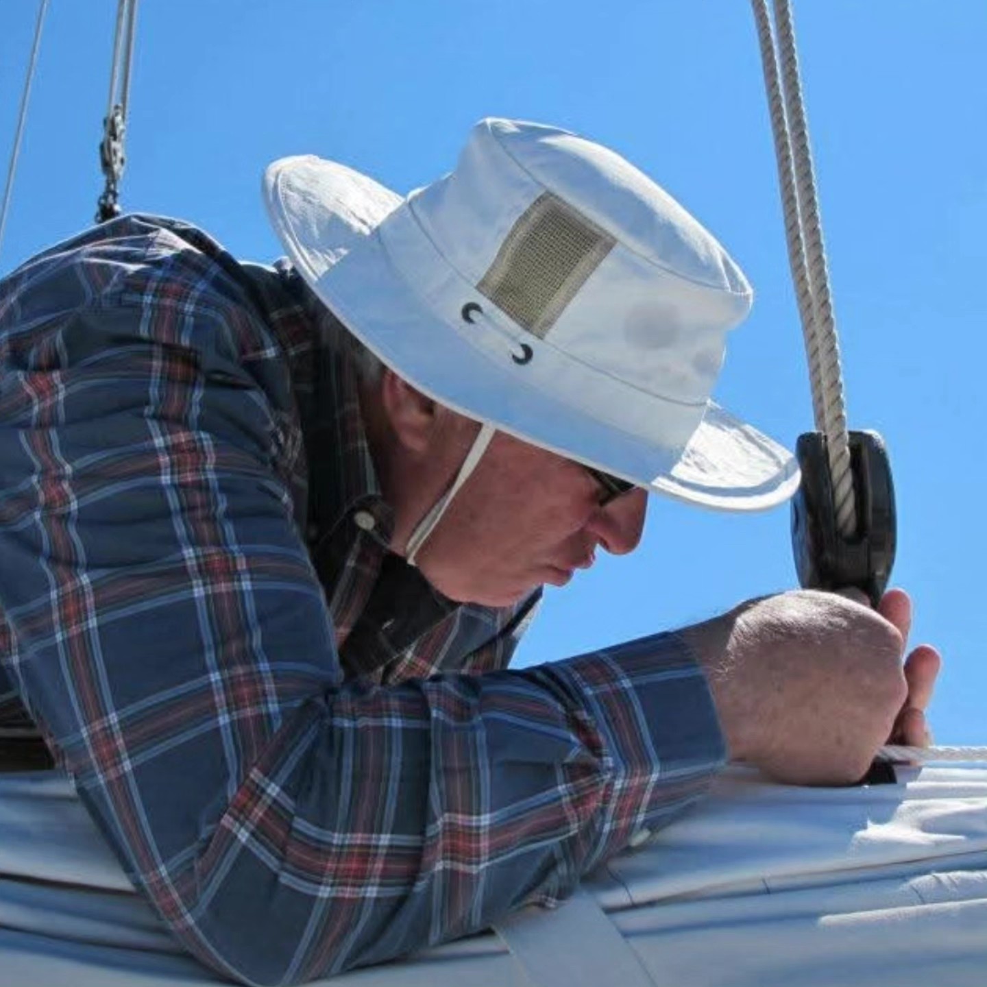 «Εφυγε» ο Νίκος Ρηγινός, που αγόρασε και συντήρησε το ωραιότερο σκαρί του Αιγαίου-3