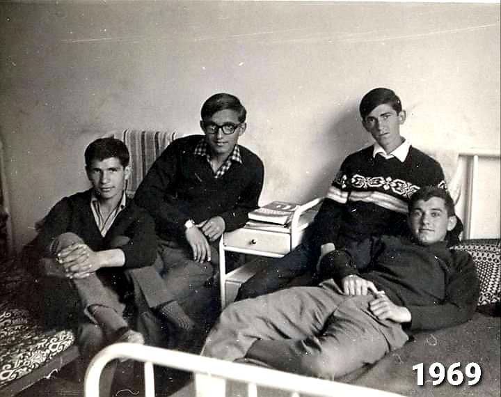 «Διάβαζε, γιατί θα σε στείλω στο Τσοτύλι»-4