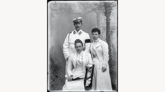 τα-βασιλικά-πορτρέτα-ενός-χανιώτη-φωτ-564099445