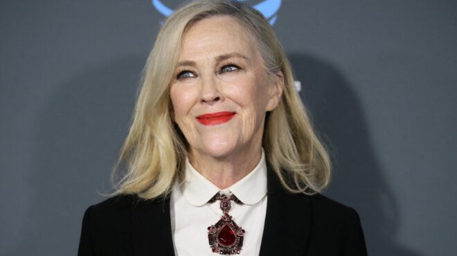 κάθριν-οχάρα-από-πνευμονική-εμβολή-564070318