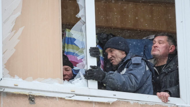 πόλεμος-στην-ουκρανία-ζευγάρι-σκοτών-564062728