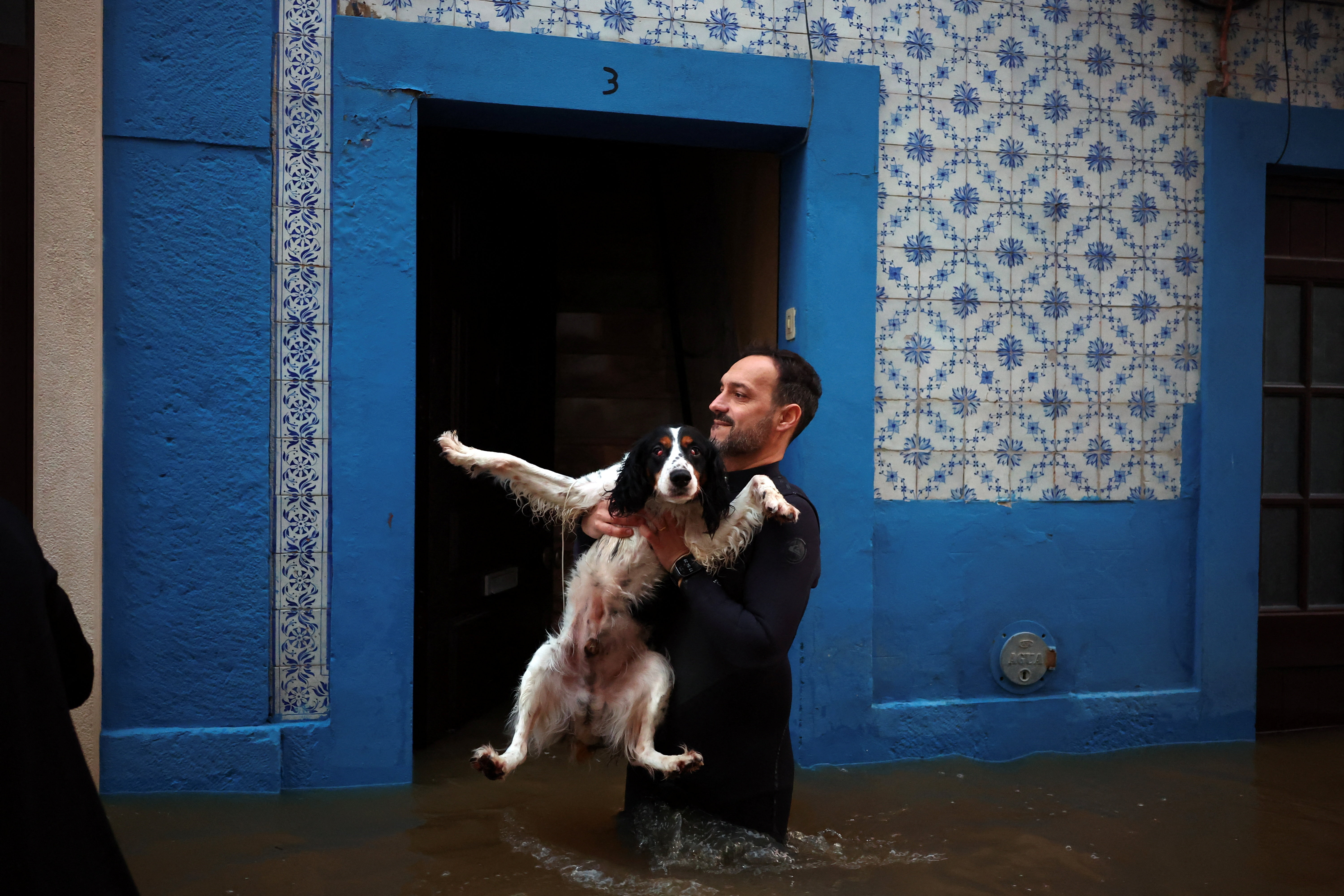 Καταιγίδα Μάρτα: Ενας νεκρός στην Πορτογαλία, σοβαρές πλημμύρες στην Ισπανία-1