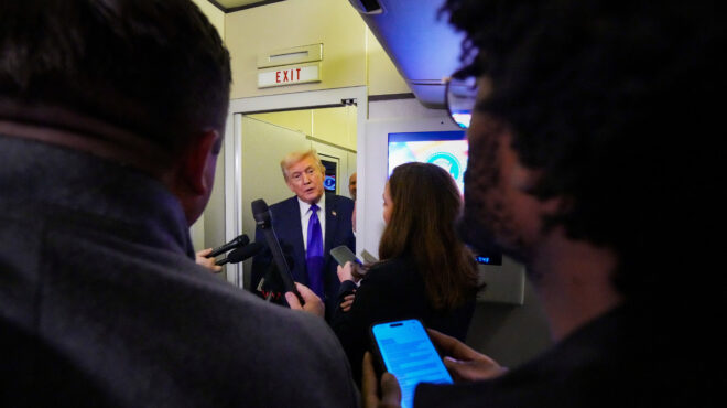 ο-τραμπ-υπέγραψε-διάταγμα-με-απειλή-δα-564066808