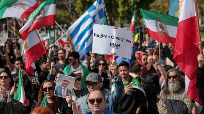 διαδηλώσεις-ιρανών-κατά-του-καθεστώτ-564079165