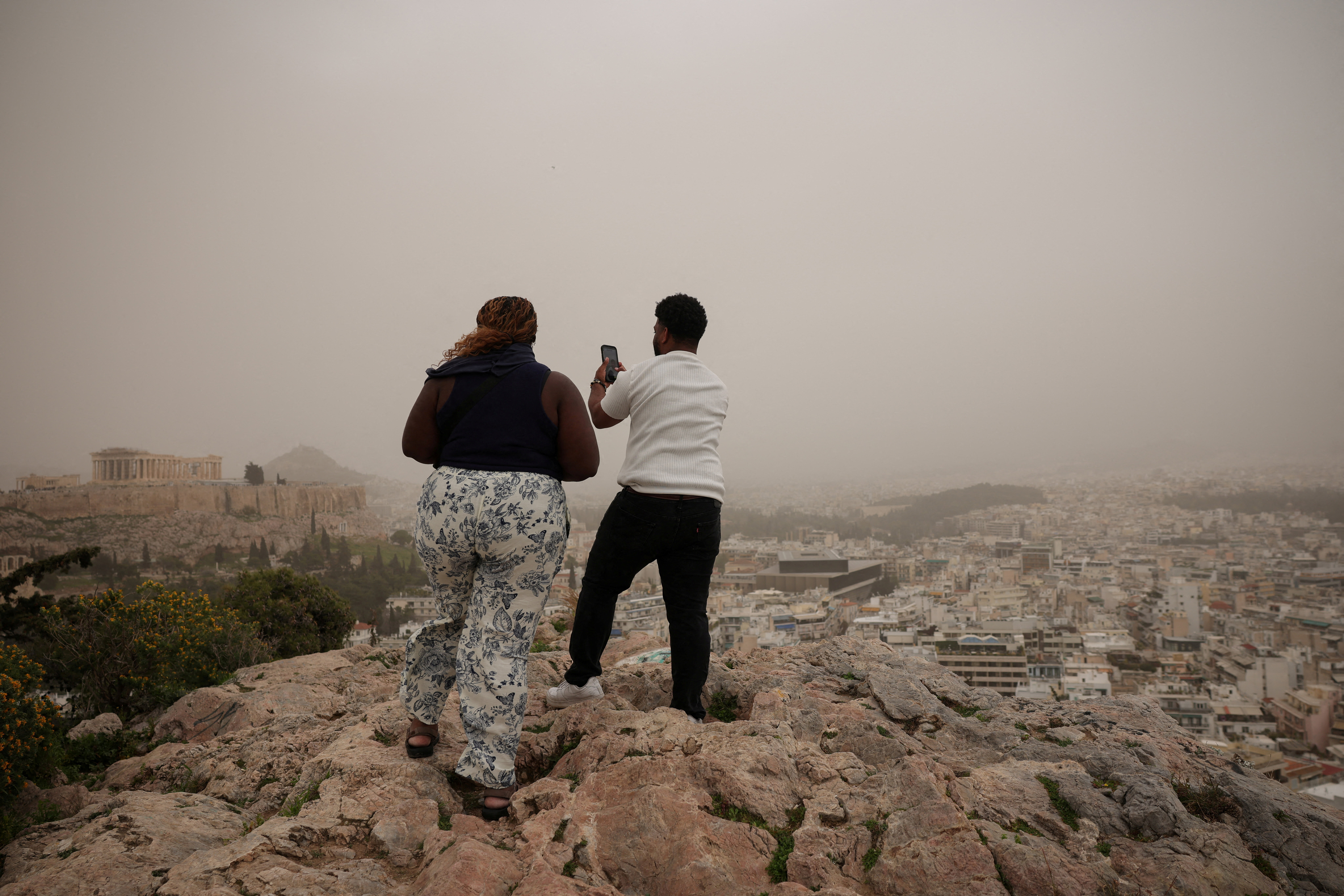 Πέπλο σκόνης έπνιξε μεγάλο μέρος της χώρας – Δορυφορική εικόνα-6