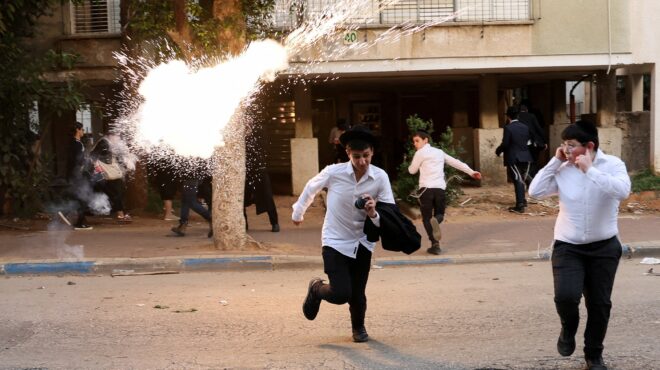 ισραήλ-αστυνομικοί-φυγάδευσαν-γυναί-564080389