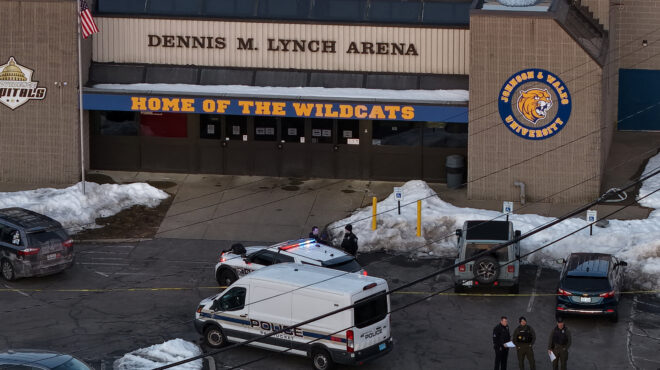 ηπα-τουλάχιστον-τρεις-νεκροί-από-πυρά-564081787