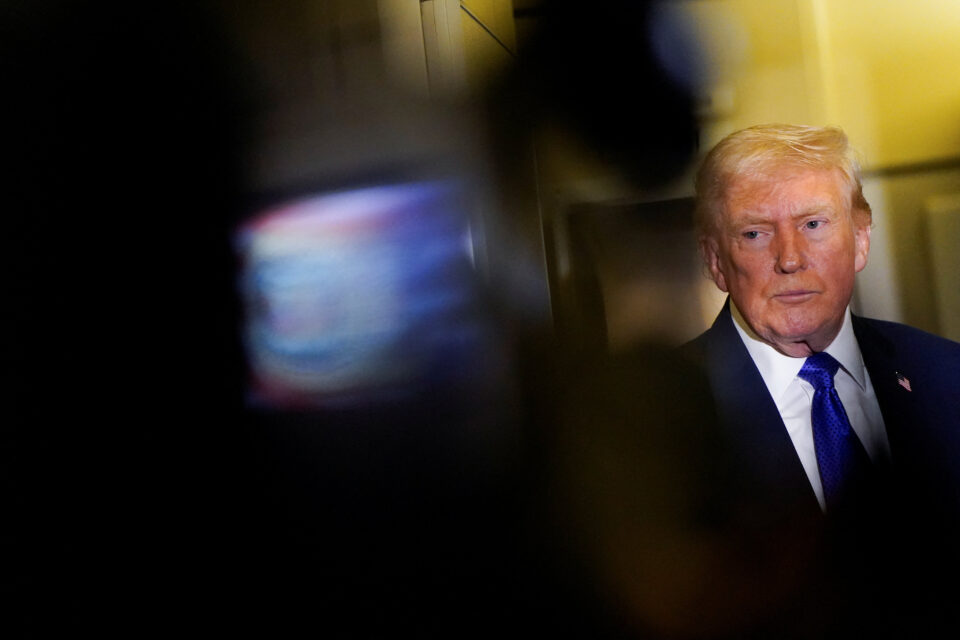 Προειδοποιήσεις Τραμπ σε Τεχεράνη και Κίεβο-1