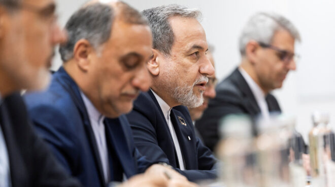 πρόοδος-στο-ναρκοπέδιο-των-συνομιλ-564082672