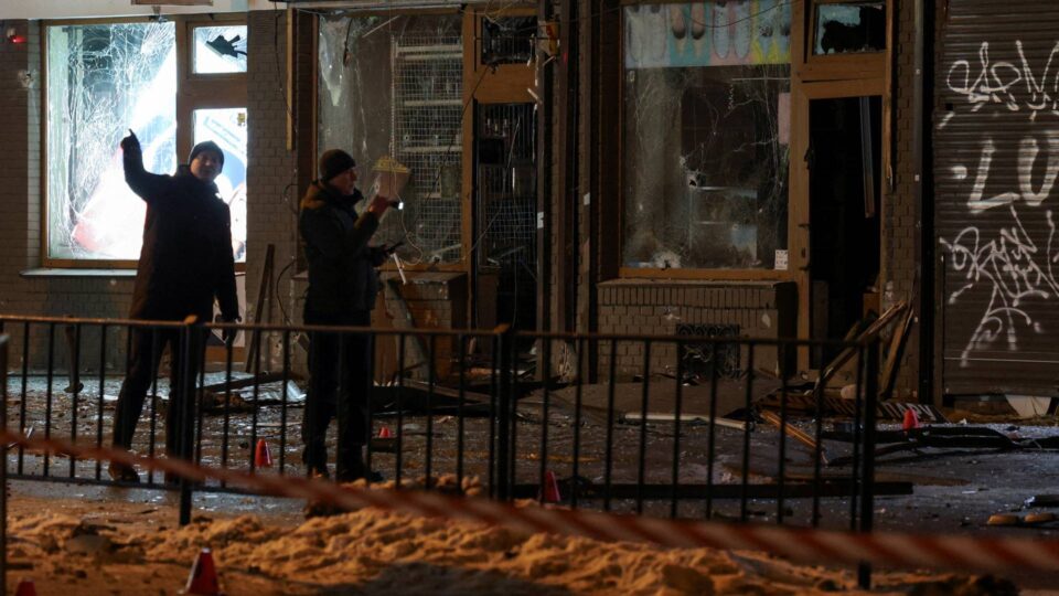 Ουκρανία: Μαζικές επιθέσεις λίγο πριν από την τέταρτη επέτειο της ρωσικής εισβολής-3