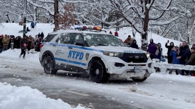 νέα-υόρκη-πώς-ένας-χιονοπόλεμος-πάγ-564096991