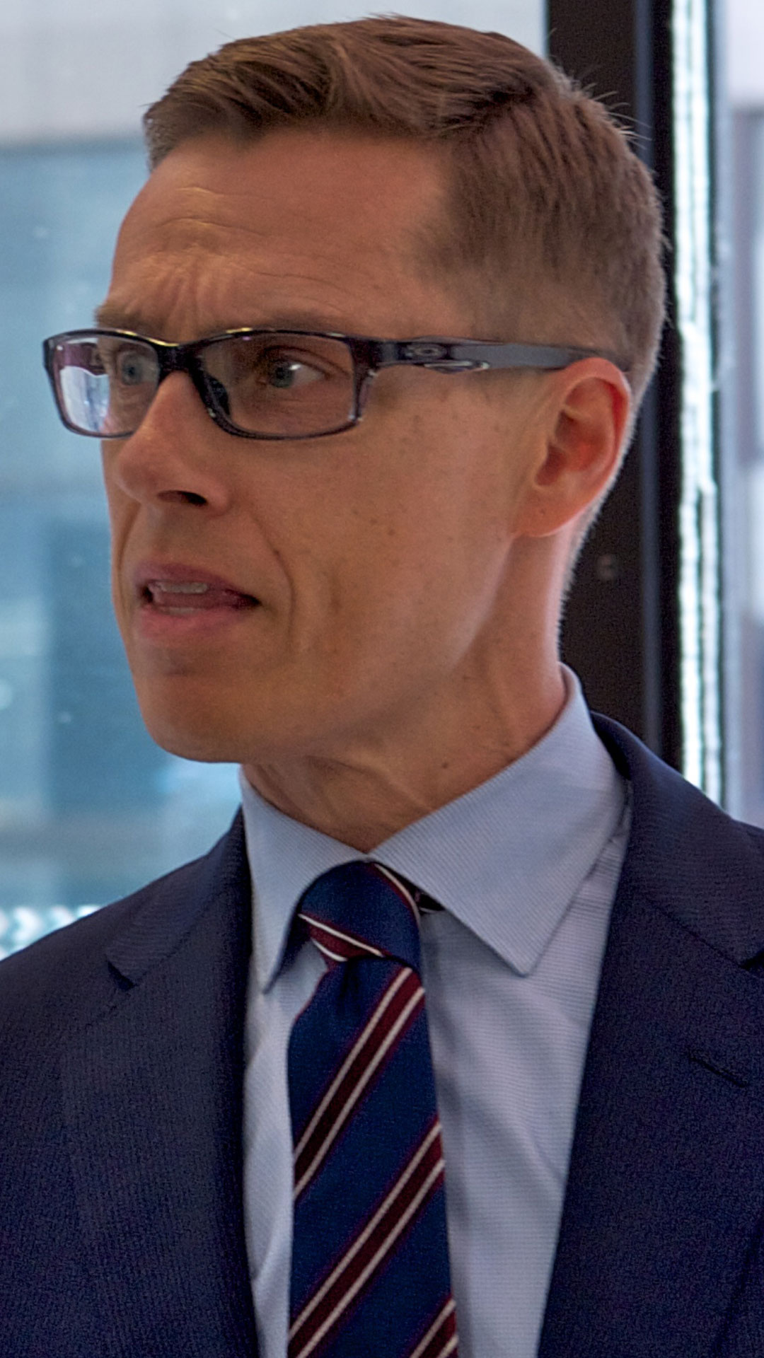 Οι ταλαντεύσεις Τραμπ μεταξύ ύφεσης και κλιμάκωσης-2