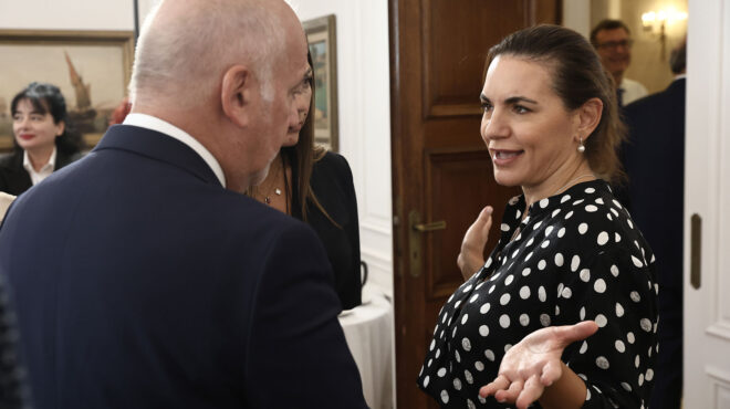 θεωρείο-αλλαγές-στη-διάταξη-564073810