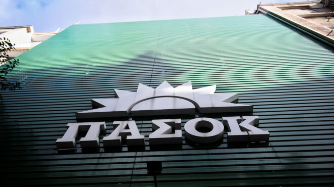 εντός-και-εκτός-συνέδριο-πασοκ-με-πλει-564073807