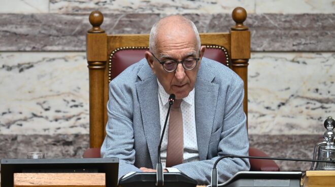 κακλαμάνης-υπάρχουν-αναφορές-για-ολό-564087052