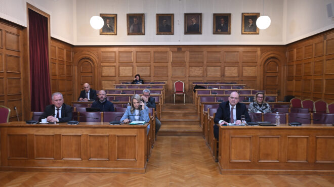 οπεκεπε-το-πασοκ-ζητεί-να-συνεχιστεί-η-564085774