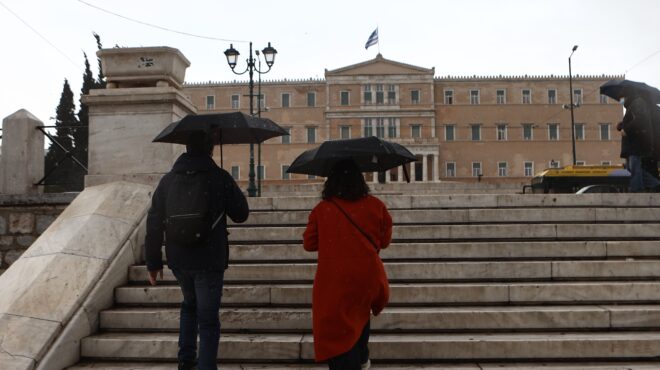 καιρός-αστατος-με-βροχές-και-πτώση-της-564068005