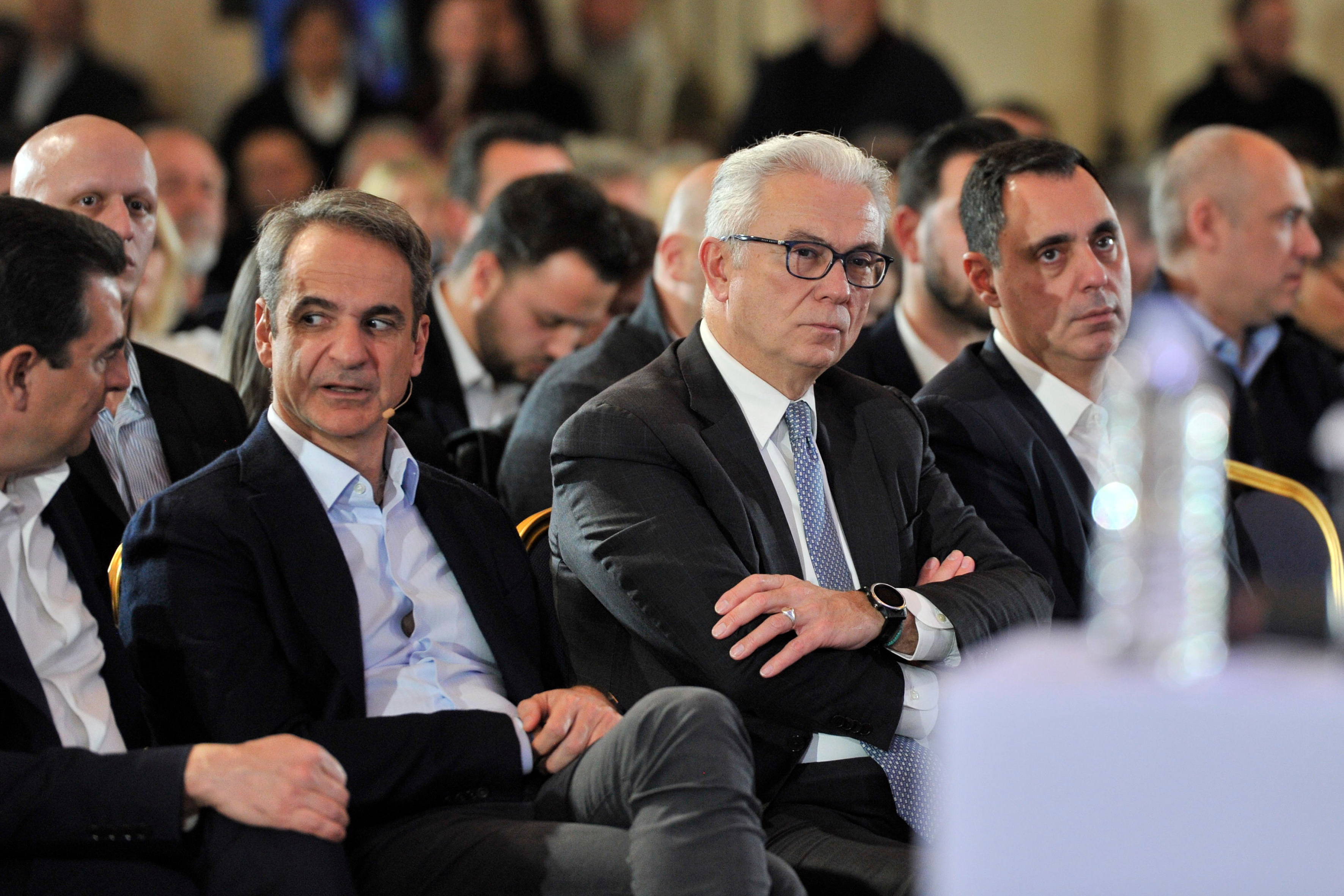 Μητσοτάκης: Η Νέα Δημοκρατία παραμένει μεγάλη κοινωνική και λαϊκή παράταξη-1