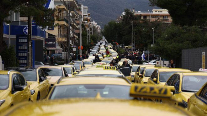 δεύτερη-ημέρα-απεργίας-ταξί-πορεία-564083701