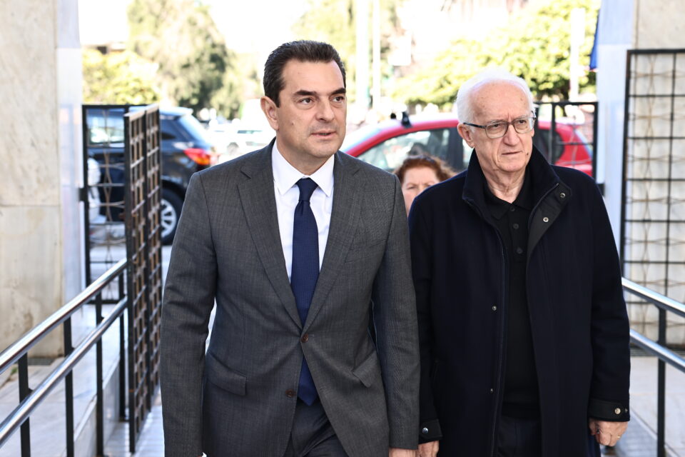 Αννα Ψαρούδα-Μπενάκη: Στο Α΄ Νεκροταφείο το «τελευταίο αντίο»-9