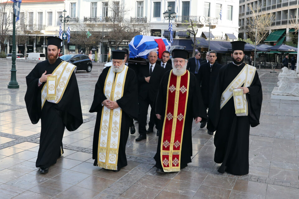Η Ελλάδα αποχαιρέτησε την Ελένη Γλύκατζη – Αρβελέρ-11