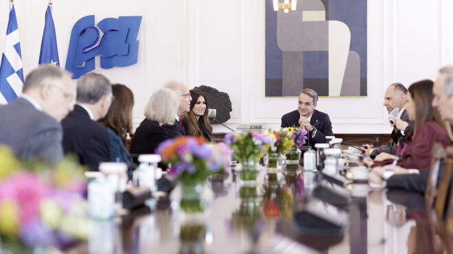 συνάντηση-μητσοτάκη-με-αντιπροσωπεί-564088237