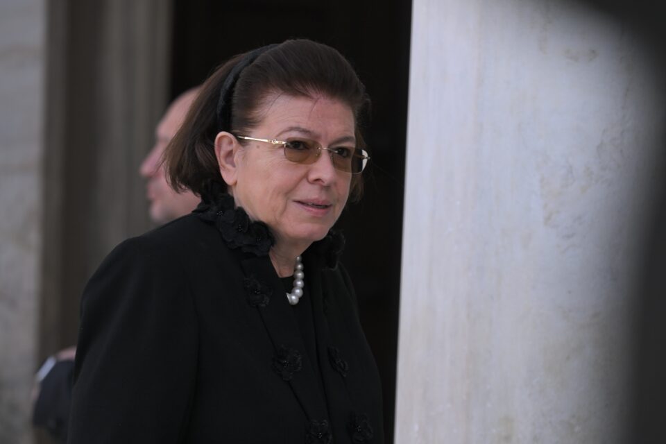 Η Ελλάδα αποχαιρέτησε την Ελένη Γλύκατζη – Αρβελέρ-5