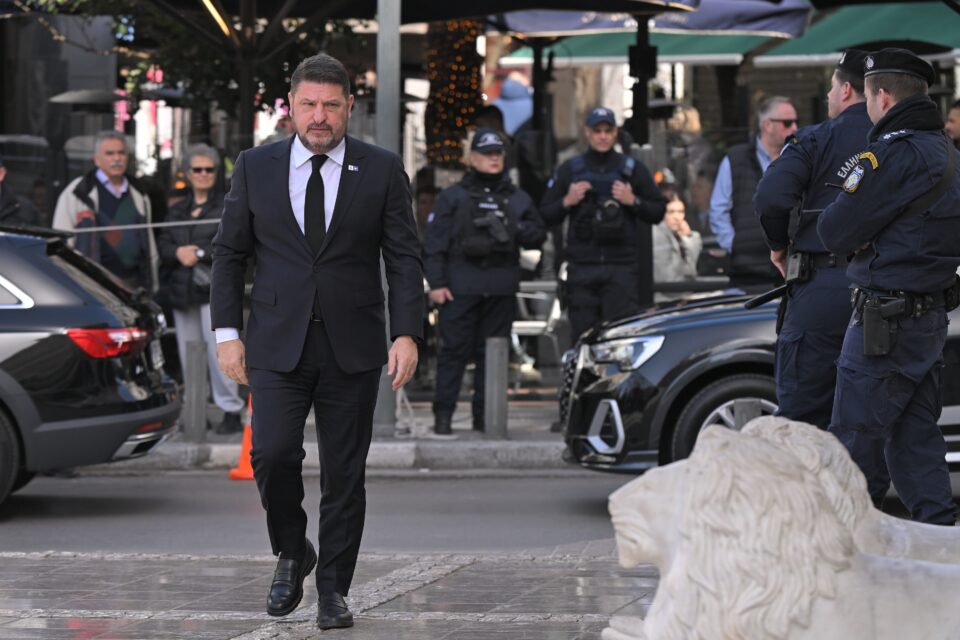 Η Ελλάδα αποχαιρέτησε την Ελένη Γλύκατζη – Αρβελέρ-7