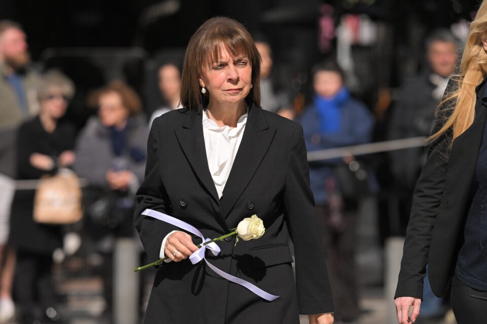 Η Ελλάδα αποχαιρέτησε την Ελένη Γλύκατζη – Αρβελέρ-4