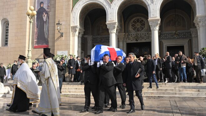 η-ελλάδα-αποχαιρέτησε-την-ελένη-γλύκα-564088411