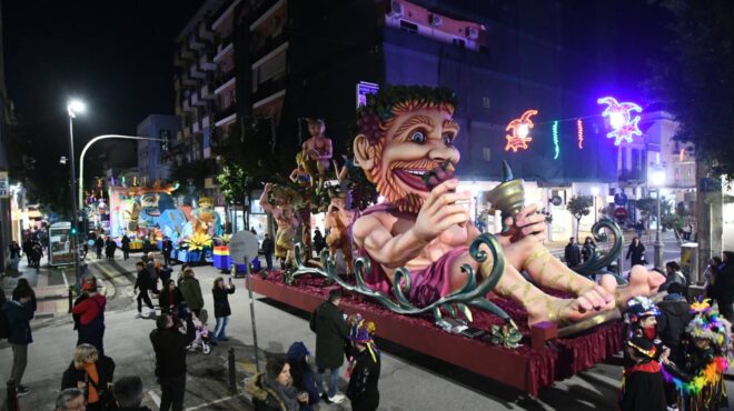 πατρινό-καρναβάλι-καλλιτεχνική-έμπν-564090874