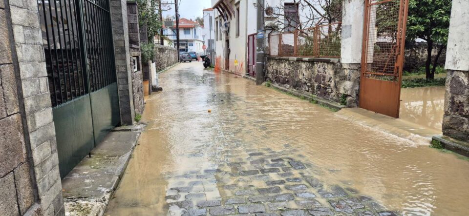 Λήμνος: Αίτημα να κηρυχθεί σε κατάσταση έκτακτης ανάγκης – Εκτεταμένες ζημιές από την κακοκαιρία-1