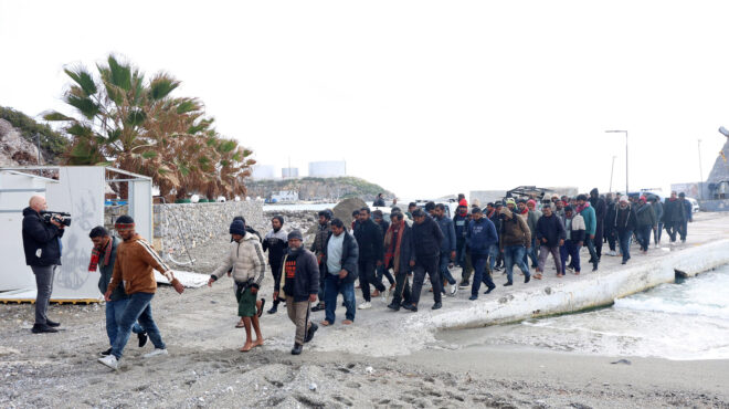 ναυάγιο-στην-κρήτη-ερευνες-για-25-αγνοο-564091213