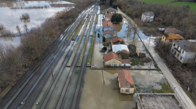 εβρος-ωρες-αγωνίας-και-εικόνες-καταστ-564097237