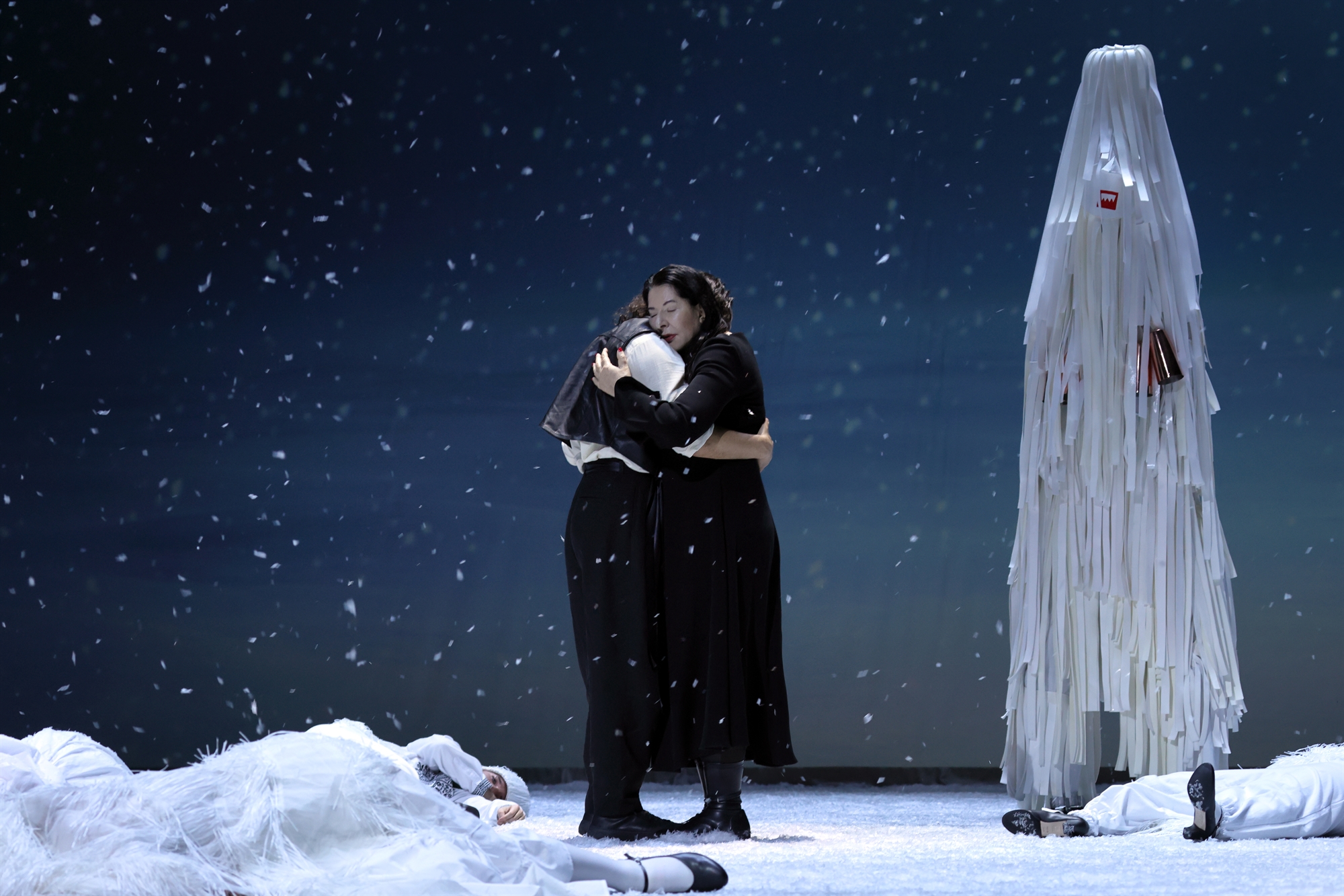 Φιλί στο στόμα με τη Μαρίνα Αμπράμοβιτς-1